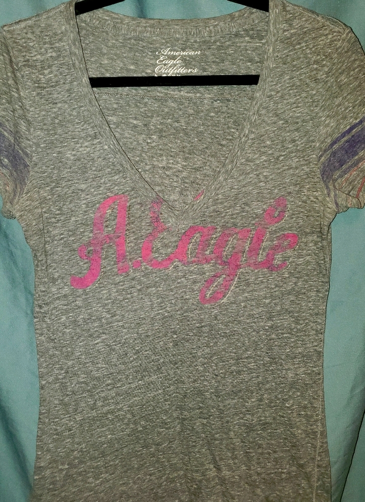 Womens American Eagle Outfitters T Shirt